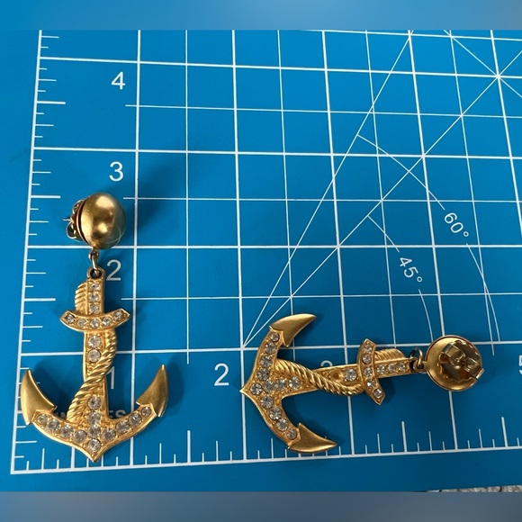 Vintage ship anchor ⚓️ dangle pierced earrings - Picture 4 of 5